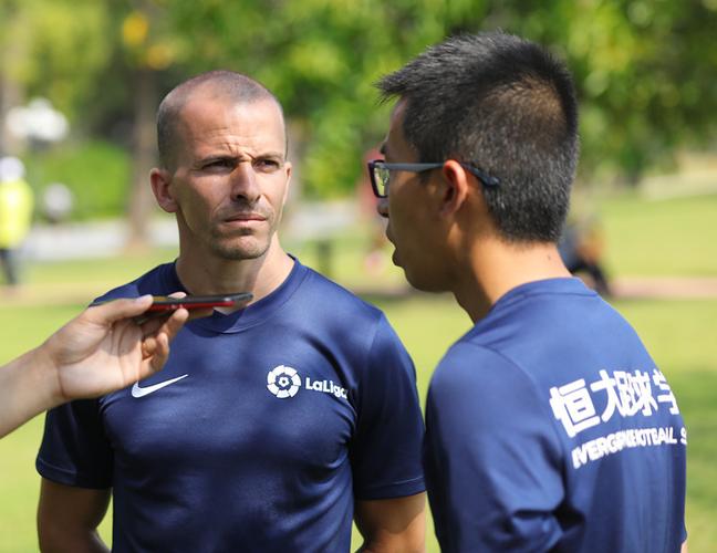 Hôm Nay Việt Nam đá Mấy Giờ